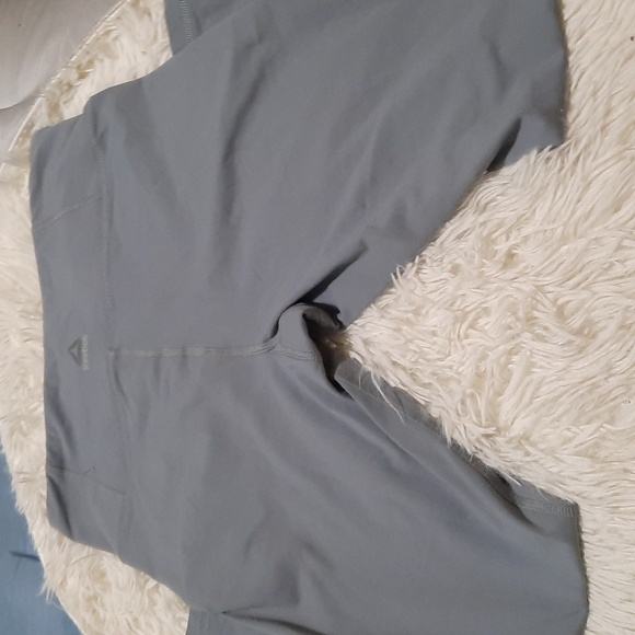 Reebok Leggings - Picture 2 of 5